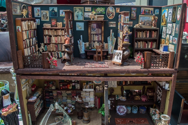 Mini dolls house bookshop - full shop