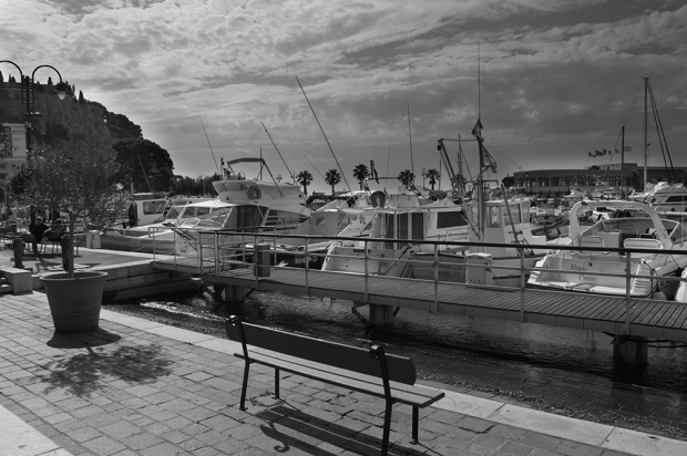 Cassis port and boats - black and white